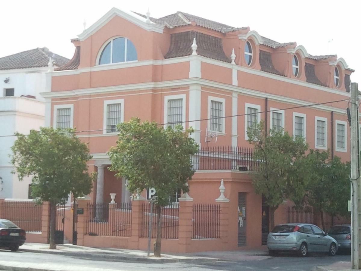 Colegio Mayor Careu - Women Only - University Community Севилья Экстерьер фото