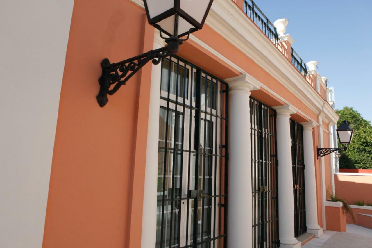 Colegio Mayor Careu - Women Only - University Community Севилья Экстерьер фото